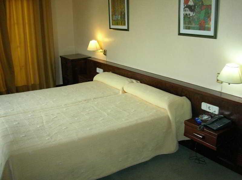 Hotel Canal Olimpic Castelldefels Zimmer foto